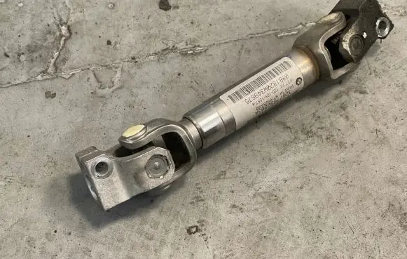 BMW X5 E70 Steering column universal joint 6776928 32677692803A 1201051557