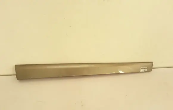 Renault Megane III Front door trim (molding) 801861830R