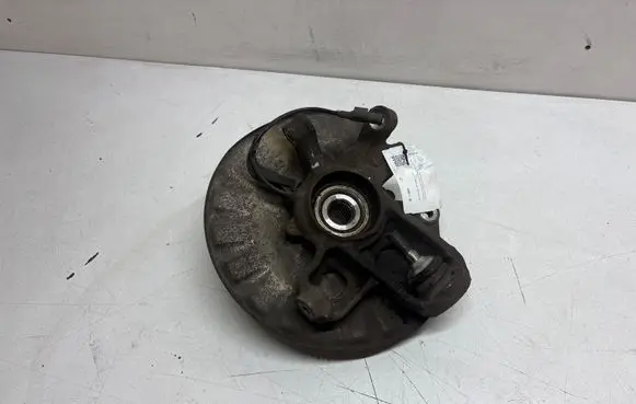 Mercedes-Benz ML W166 Rear wheel hub A1663570105