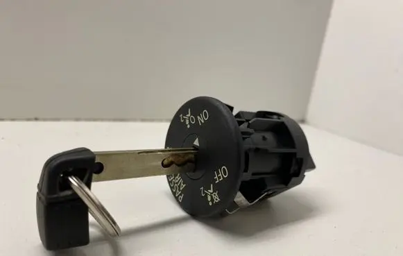 Passenger airbag on/off switch