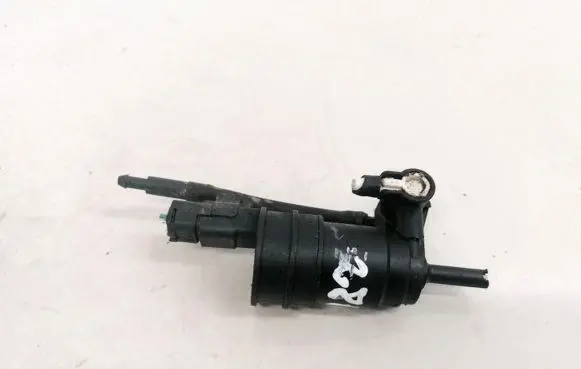 Renault Twingo I Windscreen/windshield washer pump 430702a