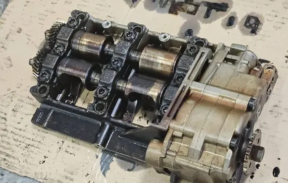 BMW 3 E90 E91 Oil pump 11277594471