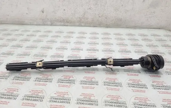 Volkswagen PASSAT B6 Fuel injector wires 038971803