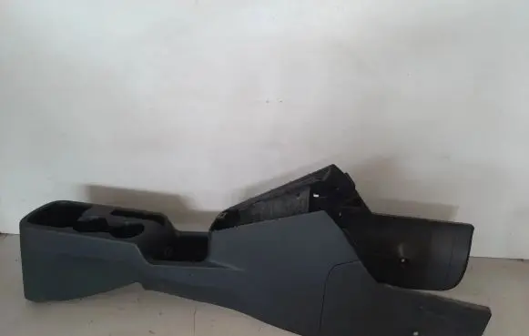 Hyundai ix20 Center console 846101
