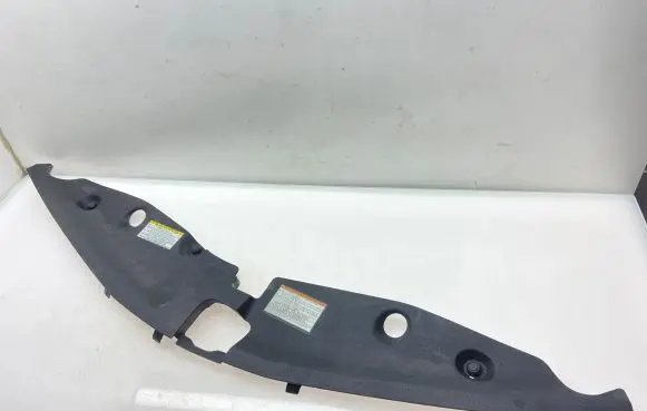 Engine bonnet/hood lock trim molding
