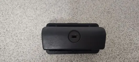 BMW 5 E39 Glove box lock 51168163017 51168163018