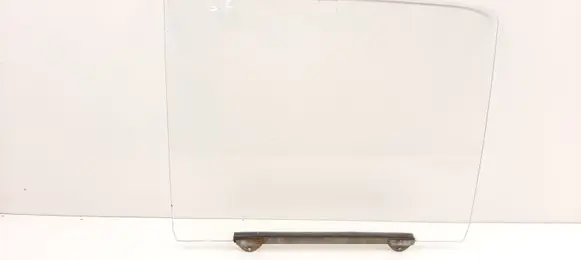 Mercedes-Benz COMPAKT W115 Rear door window glass