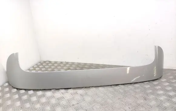 Tailgate/trunk spoiler