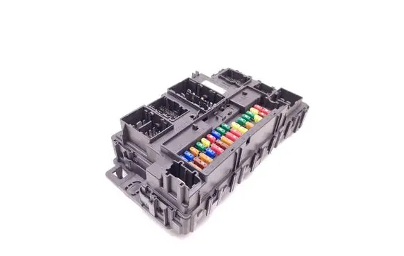 Ford Mondeo MK V Fuse module FU5T-15604 A2C7534430150