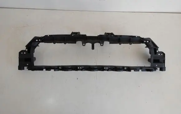 Audi Q3 8U Front bumper upper radiator grill 8U0853692C