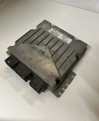 Renault Laguna II Engine control unit/module 8200086810 8200200577 S110919502