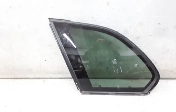 BMW X5 E53 Rear side window