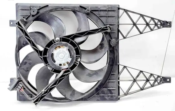 Skoda Roomster (5J) Radiator cooling fan shroud 6Q0121207