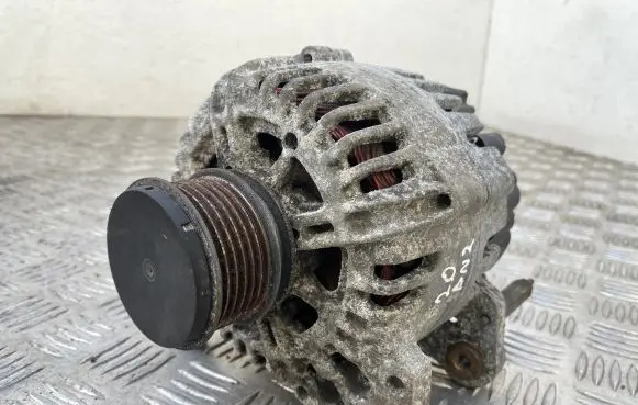 Volkswagen Caddy Generator/alternator 06F903023EX 14V110A 20150916134551