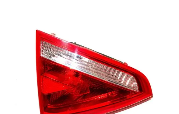 Audi A5 8T 8F Tailgate rear/tail lights 8T0945093 AU484 4841TNTG