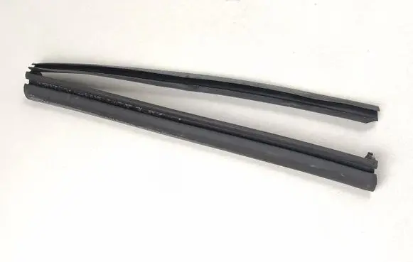 Mercedes-Benz C W202 Sunroof sealing rubber A2077700598 20260518HCR1553 2077700598