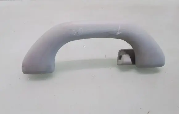 Volkswagen Touran I Rear interior roof grab handle
