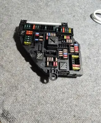 BMW 5 F10 F11 Fuse module 9264923