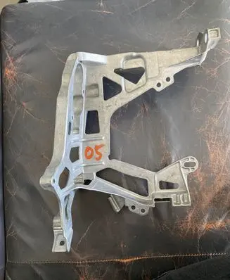 Mercedes-Benz C W205 Headlight/headlamp mounting bracket A2056221700