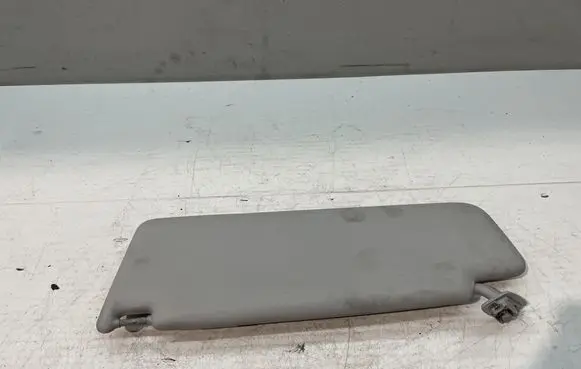 Volkswagen Tiguan Sun visor 