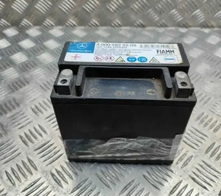 Mercedes-Benz GLE W167 Car battery A0009829608