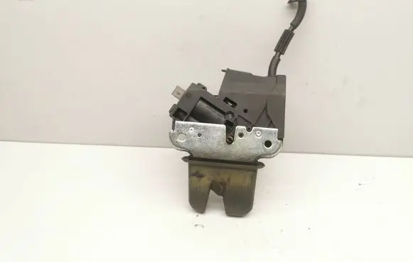 Audi A4 S4 B7 8E 8H Tailgate/trunk/boot lock/catch/latch 4F5827505D