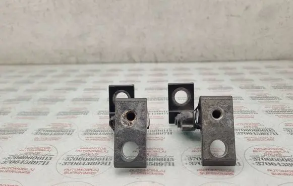 Audi A4 S4 B8 8K Front door hinge set 8K0831402B
