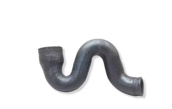 Volkswagen PASSAT B5 Intercooler hose/pipe 8D0145828C