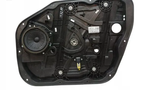 Hyundai Tucson TL Front window lifting mechanism without motor 