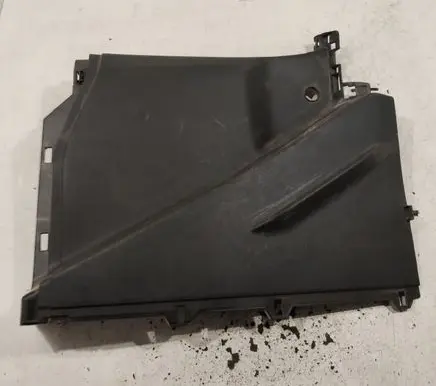 Trunk/boot lower side trim panel