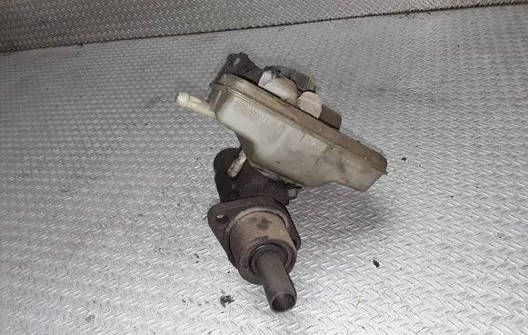 Volkswagen Transporter - Caravelle T4 Master brake cylinder 7D0611303A
