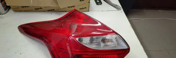 Ford Focus Rear/tail lights BM5113405AG