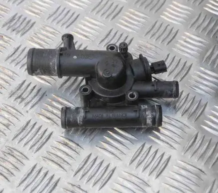 Suzuki Grand Vitara II Thermostat V700089C1007 V700089C
