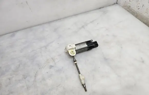 Audi A6 S6 C6 4F Seat adjustment motor 982636