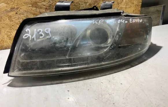 Audi A4 S4 B6 8E 8H Headlight/headlamp