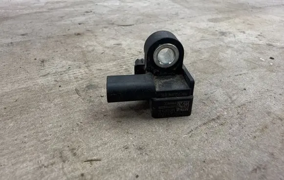 Peugeot 308 Airbag deployment crash/impact sensor 9849215780 1810236 6809988008