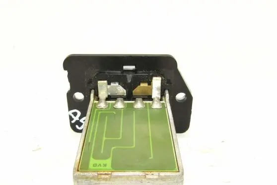 Skoda Octavia Mk2 (1Z) Heater blower fan relay Nra