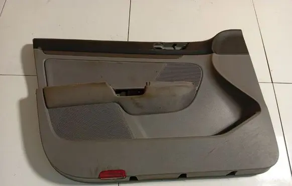 Volkswagen Jetta V Front door card panel trim 1K4867011
