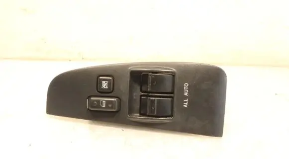 Toyota Avensis T250 Electric window control switch