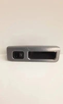 Volvo V50 Electric window control switch 8663813