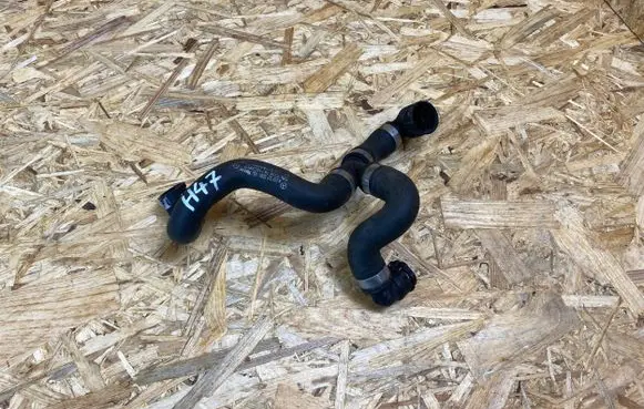 Mercedes-Benz C W205 Engine coolant pipe/hose A2055013984