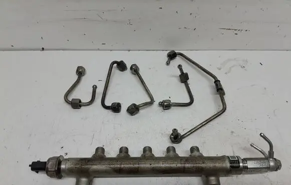 Opel Insignia A Fuel main line pipe 55570022