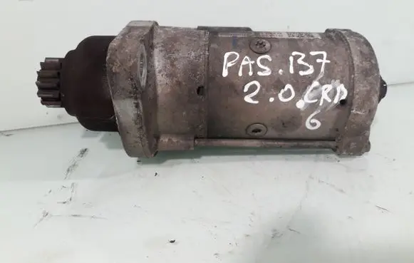 Volkswagen PASSAT B7 Starter motor 02M911024G