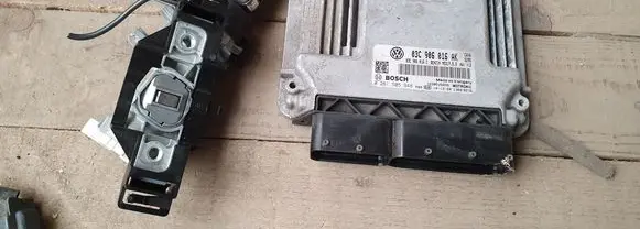 Skoda Octavia Mk2 (1Z) Engine control unit/module 03C906016AK 0261S05948