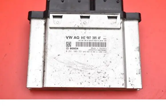 Skoda Rapid (NH) Engine control unit/module ECU 04E907309AF