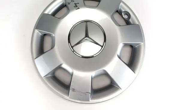 Mercedes-Benz A W169 R16 wheel hub/cap/trim A1694000525 A1694010224