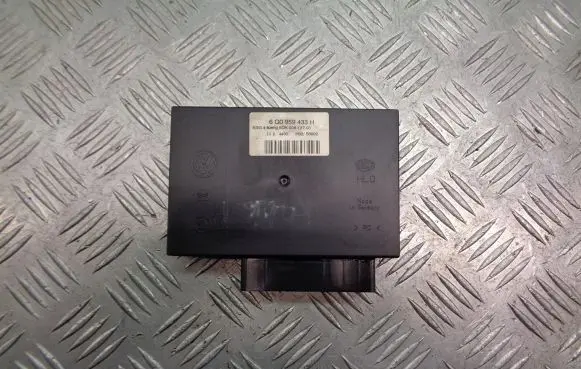 Skoda Fabia Mk1 (6Y) Voice control module 6Q0959433H
