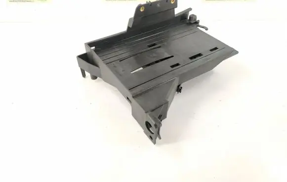 Battery tray