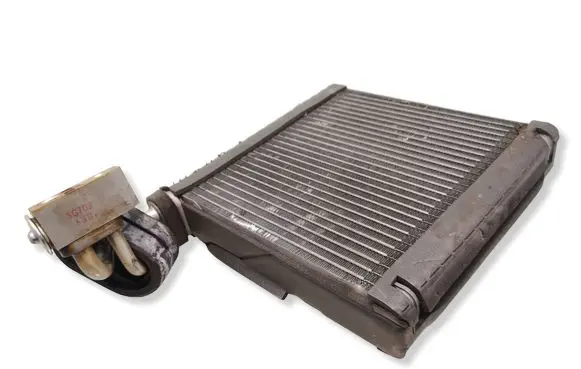 Honda FR-V Air conditioning (A/C) radiator (interior) 3G702