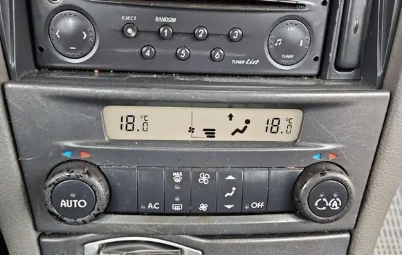Renault Laguna II Climate control/heater control trim 8200264425C IMPRK1590652